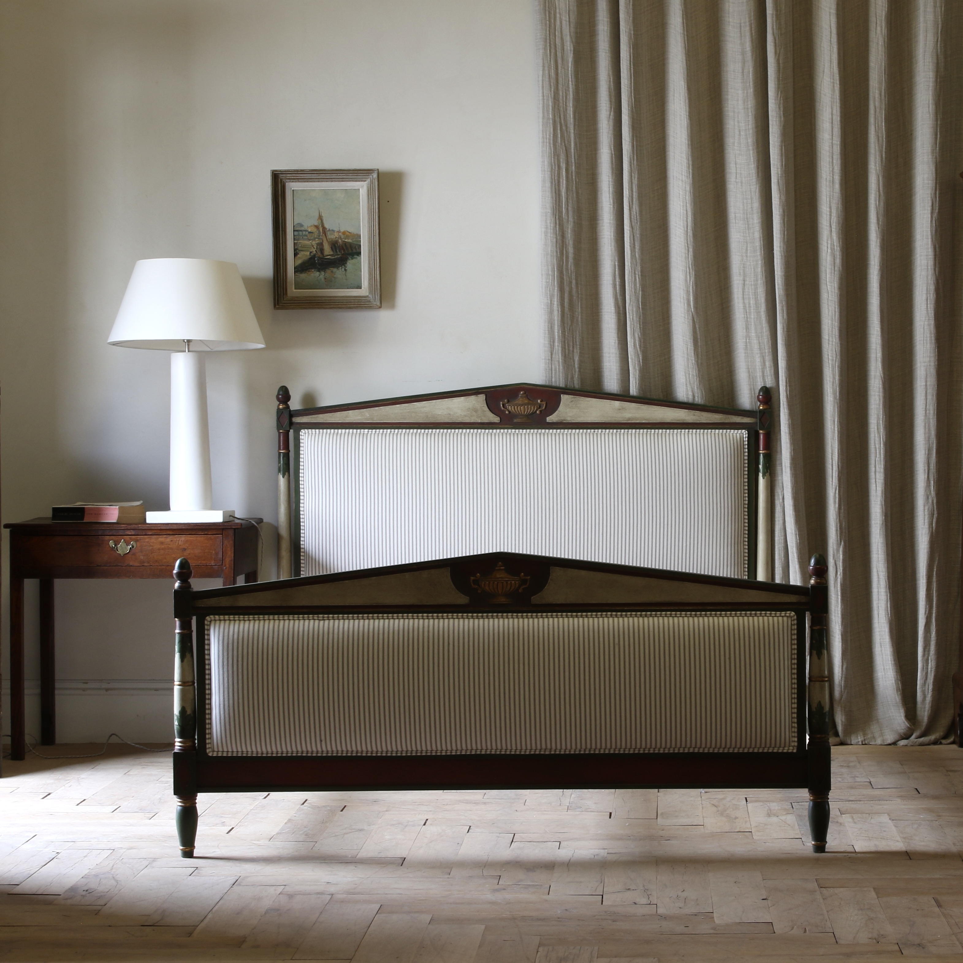 145-02 - Directoire Bed // JS Editions